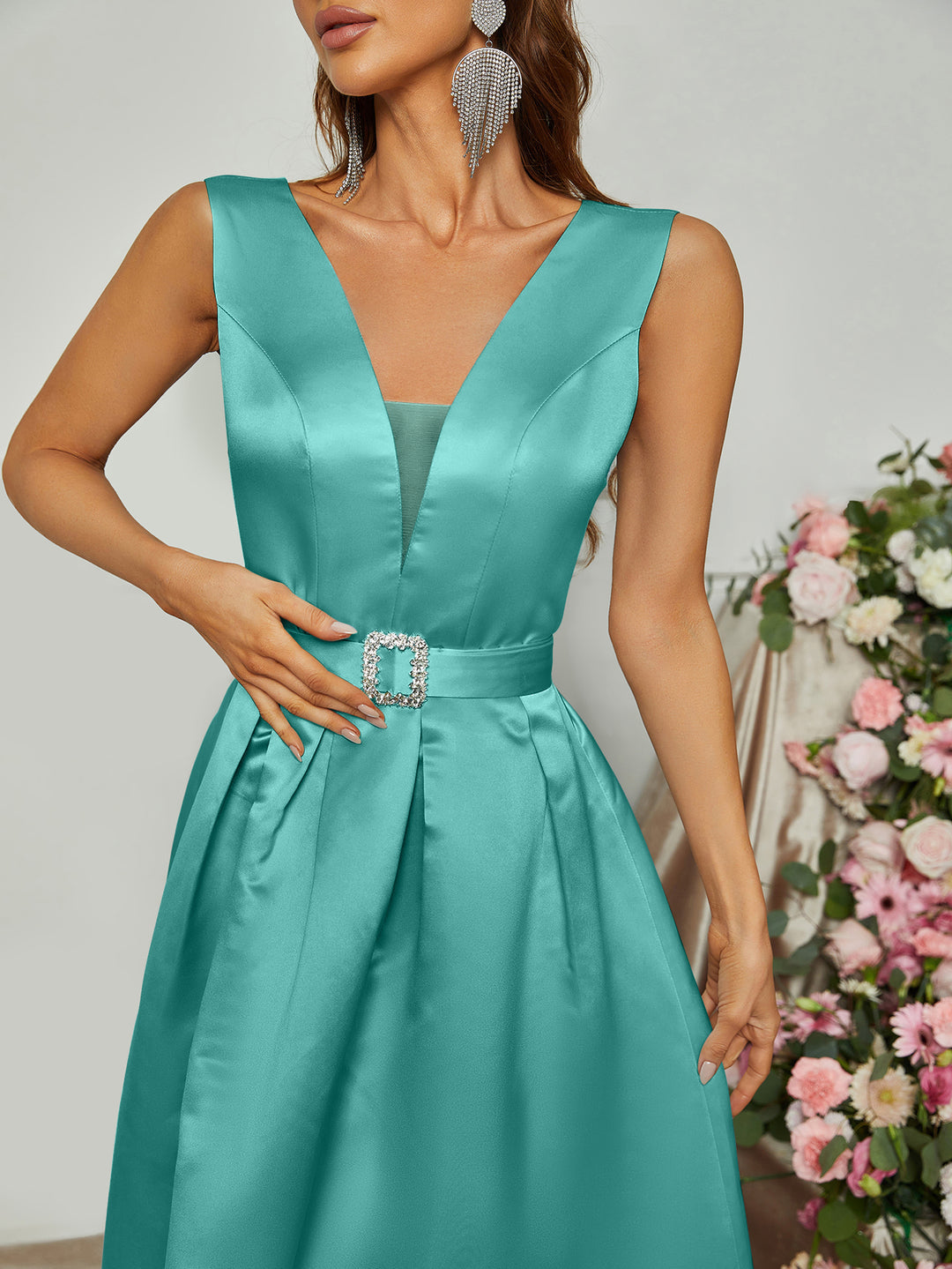 Elegant V Neck Sleeveless Fold Pleated Ball Gown