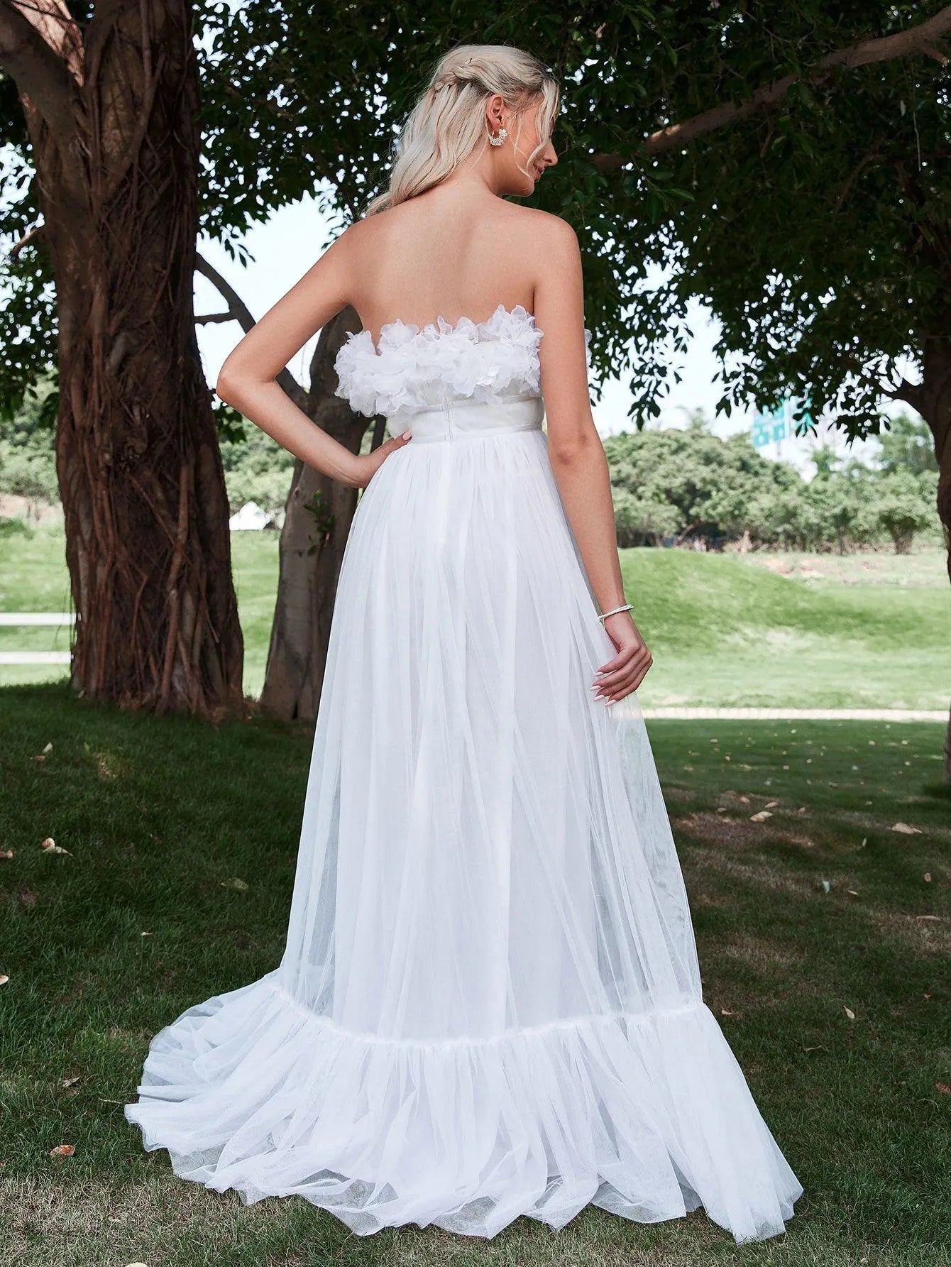 Floral Trim Layered Hem Mesh Tube Wedding Dress