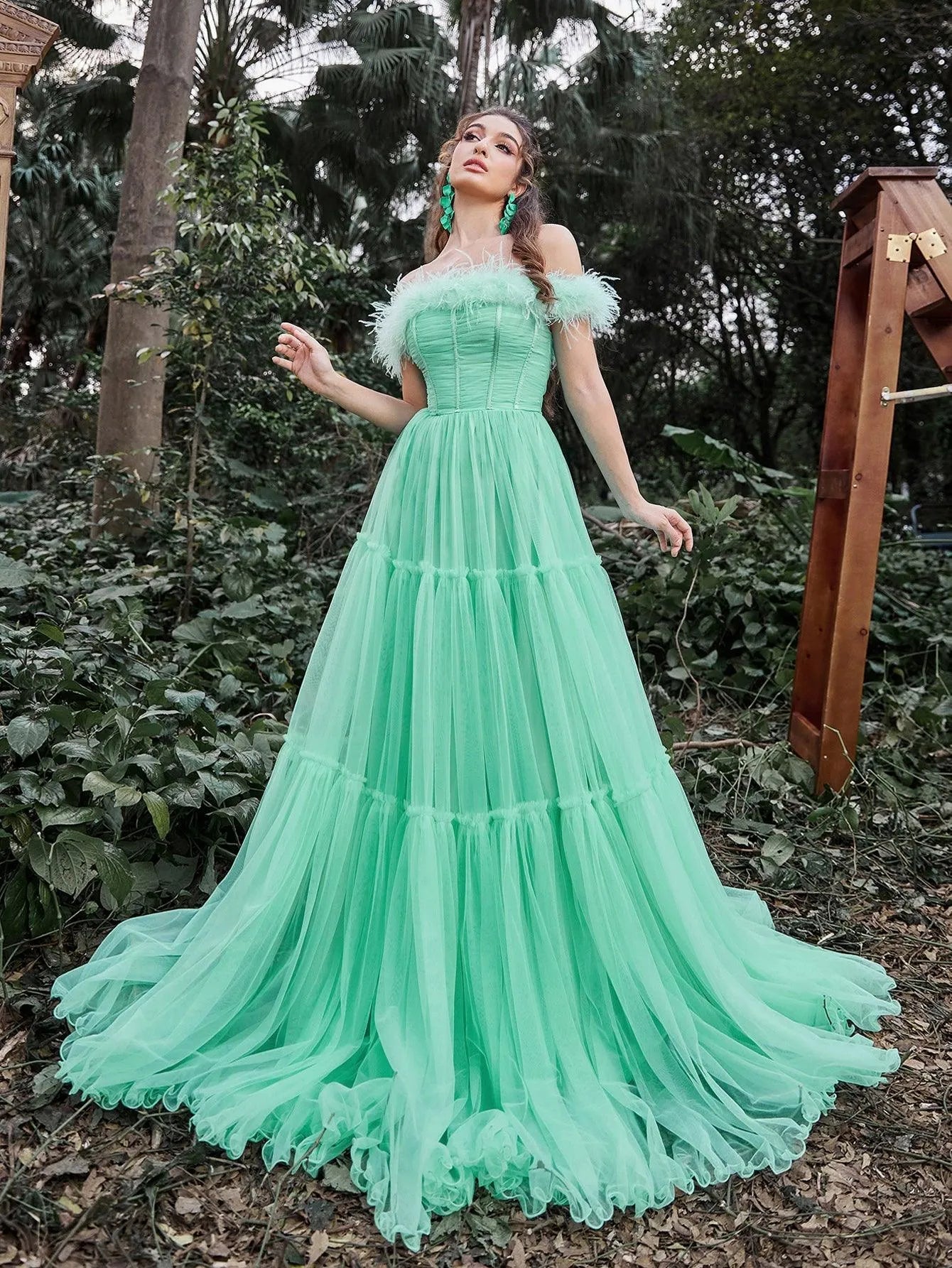 Elegant Feather Trim Off Shoulder Layered Tulle Prom Dress