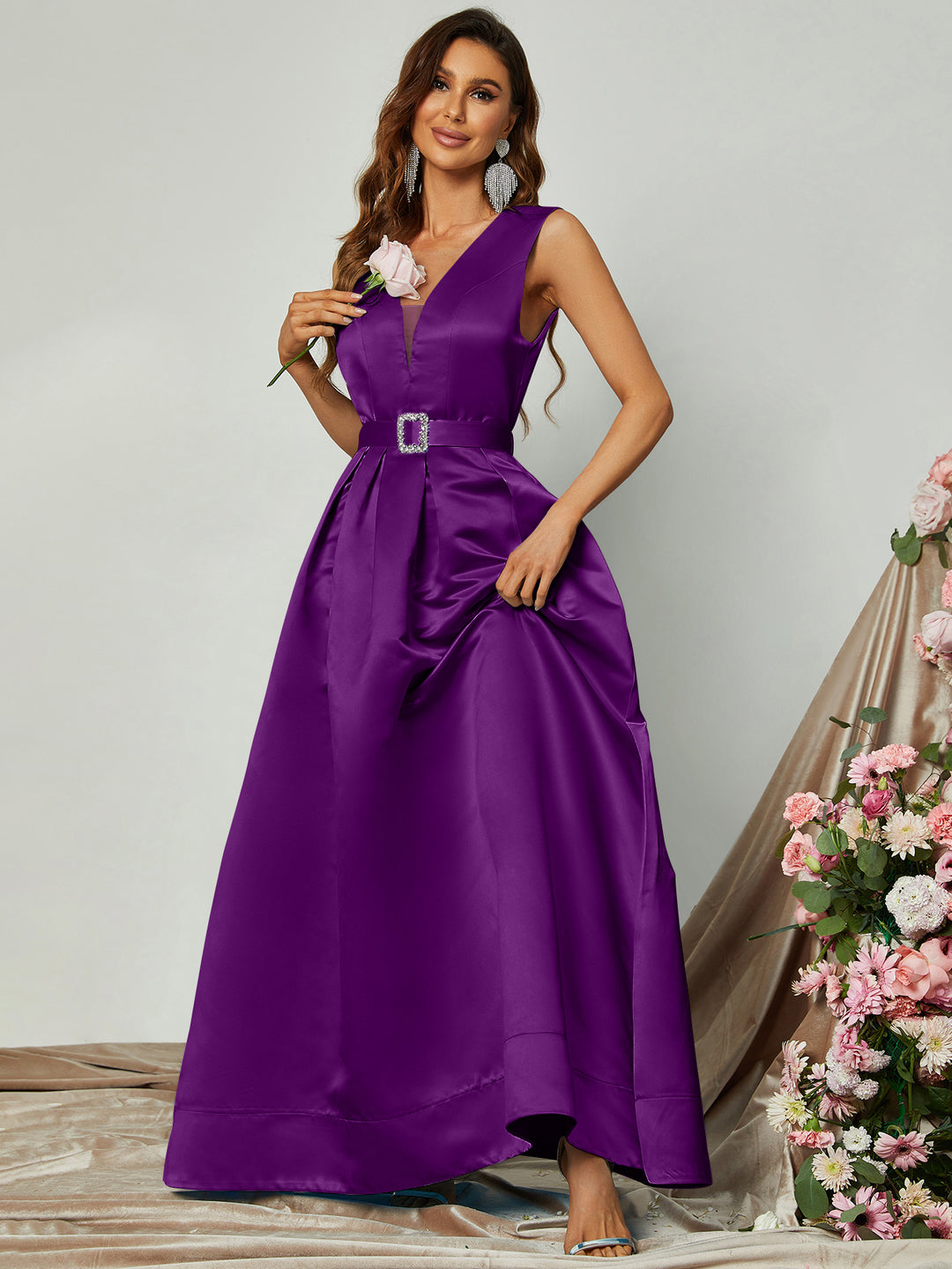 Elegant V Neck Sleeveless Fold Pleated Ball Gown