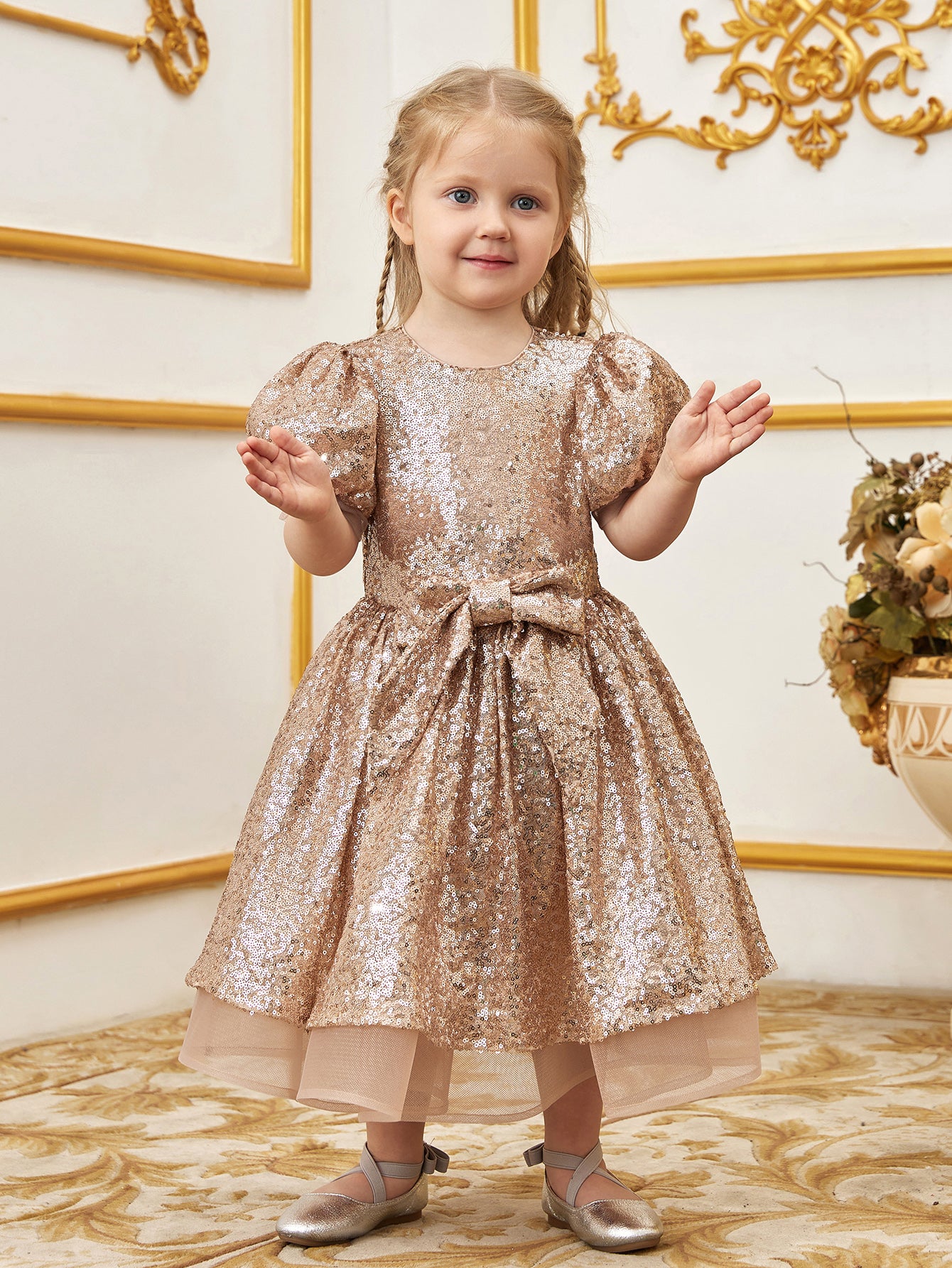 Young Girls' Cute Bow Front Puff Sleeve Sequin Party Dress