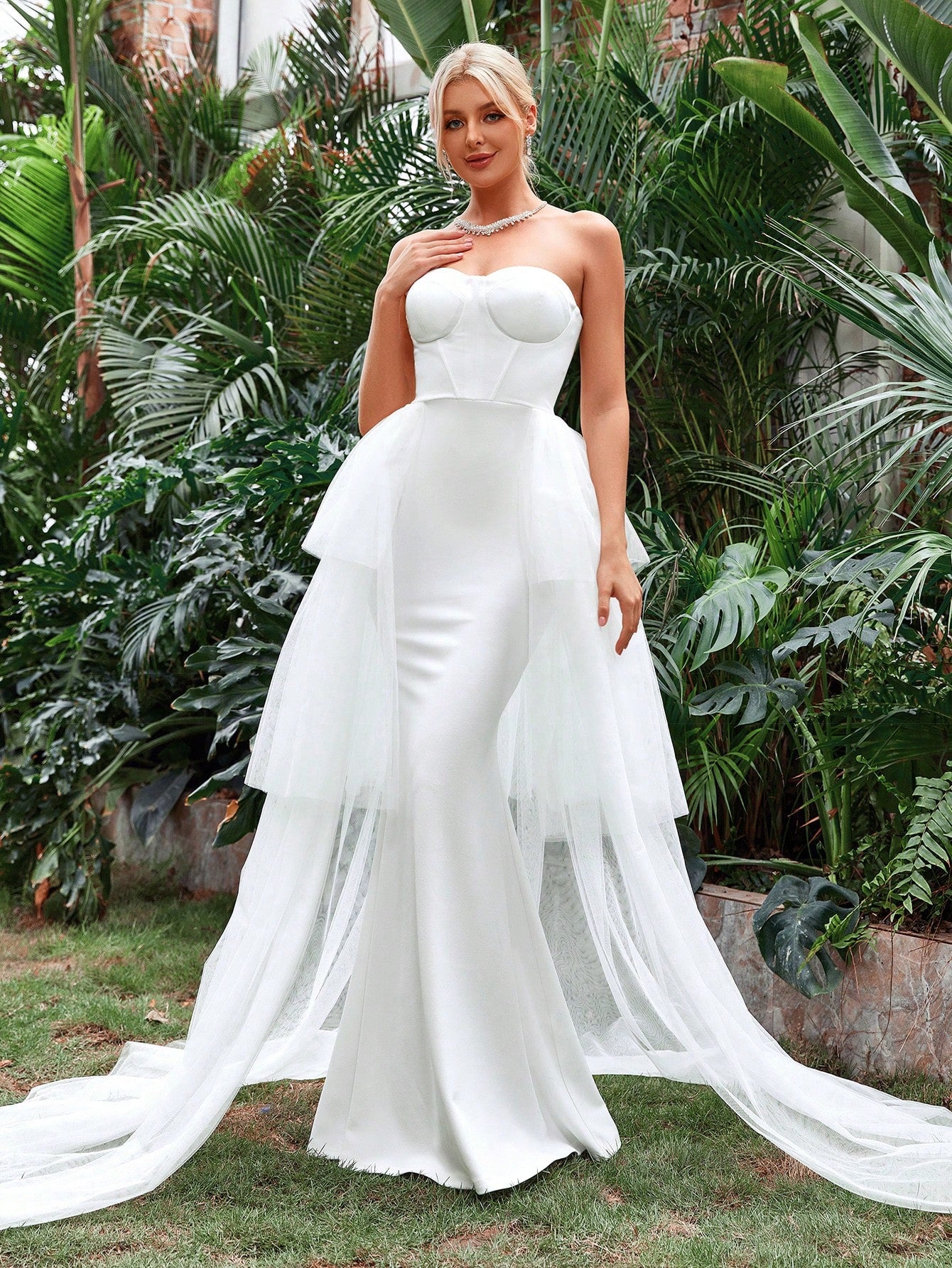 Mesh Overlay Mermaid Hem Tube Wedding Dresses