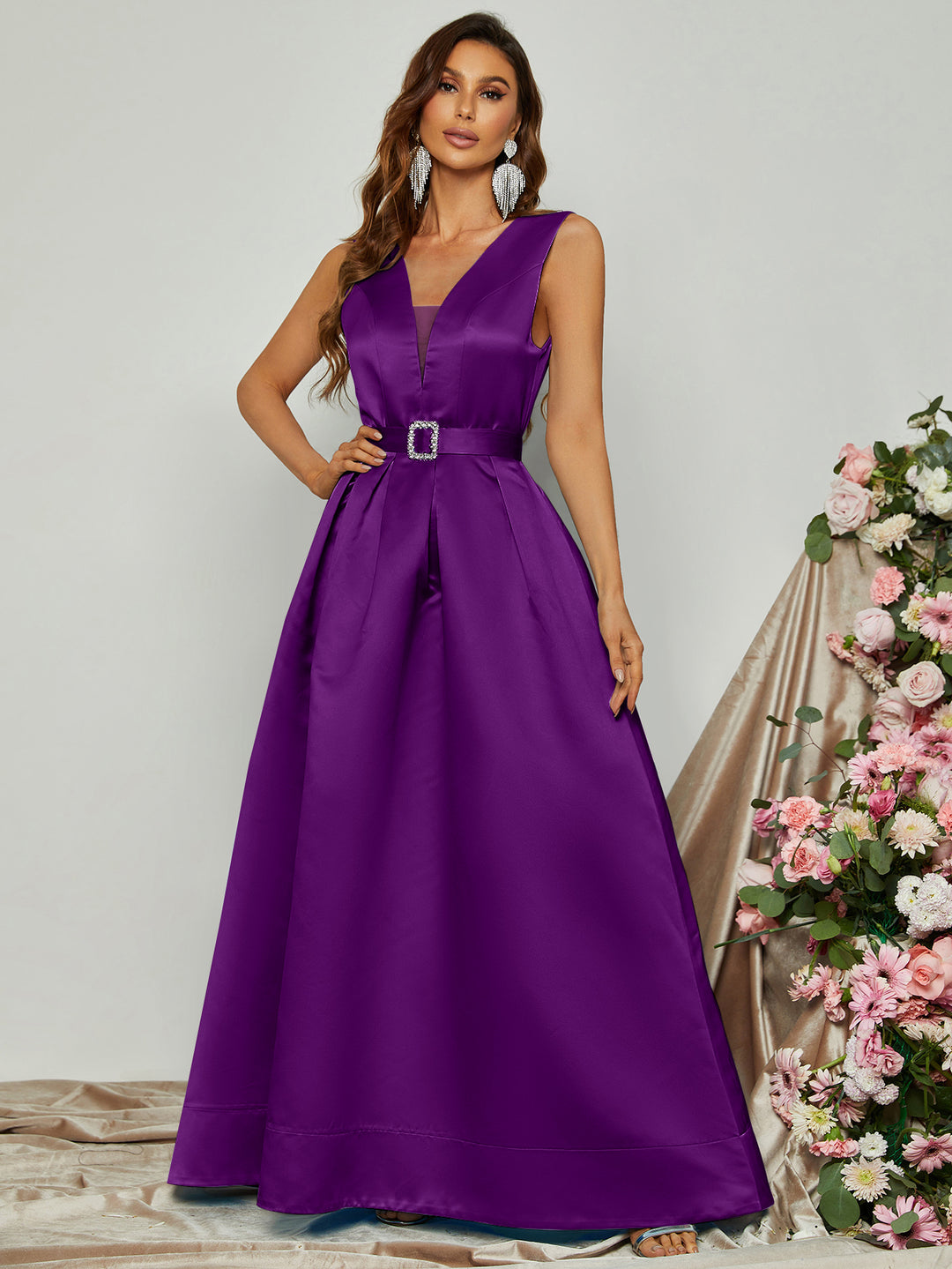 Elegant V Neck Sleeveless Fold Pleated Ball Gown