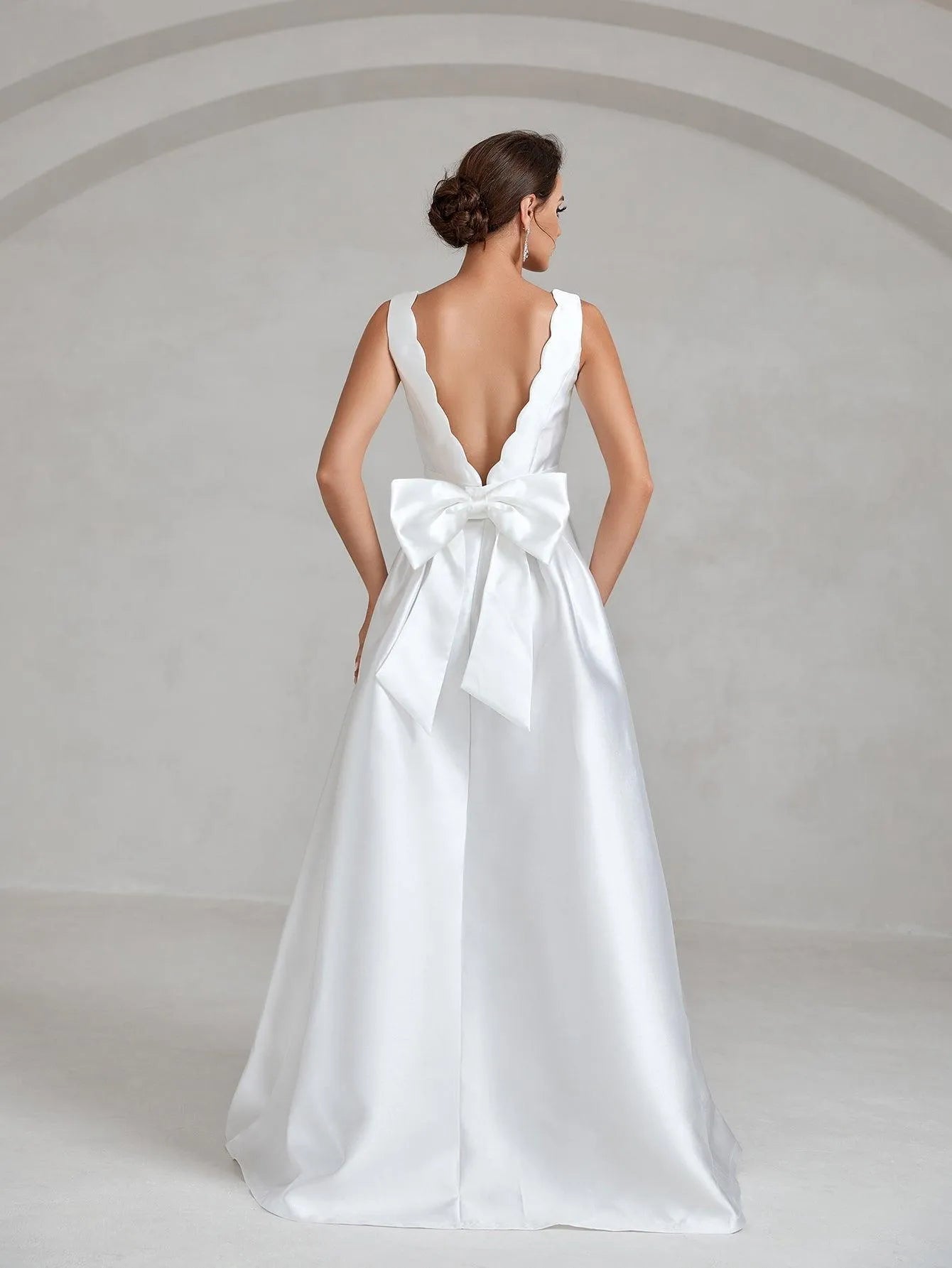 Elegant Backless Satin Wedding Dress