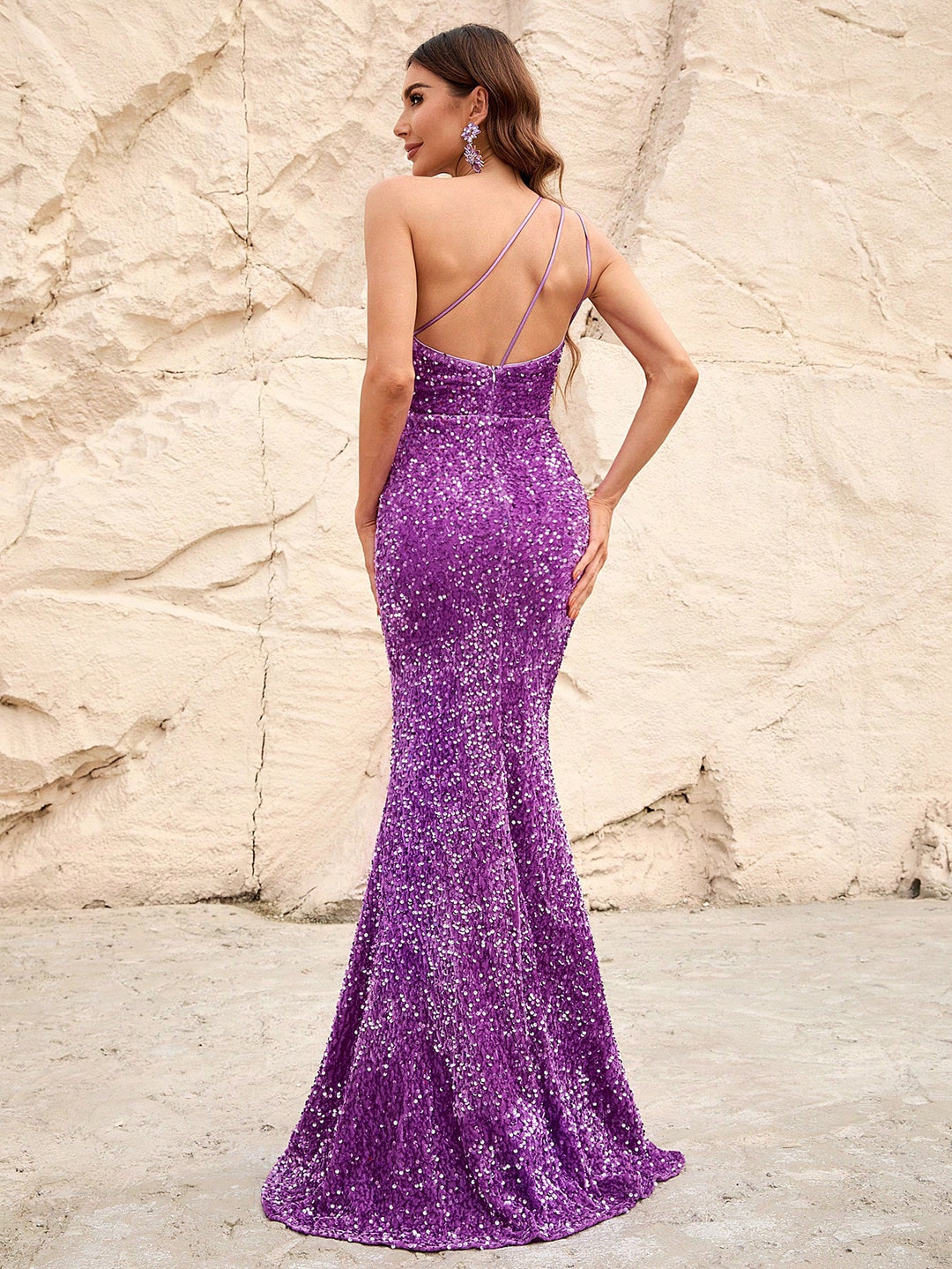 Elegant One Shoulder Sleeveless Sequin Prom Dresses