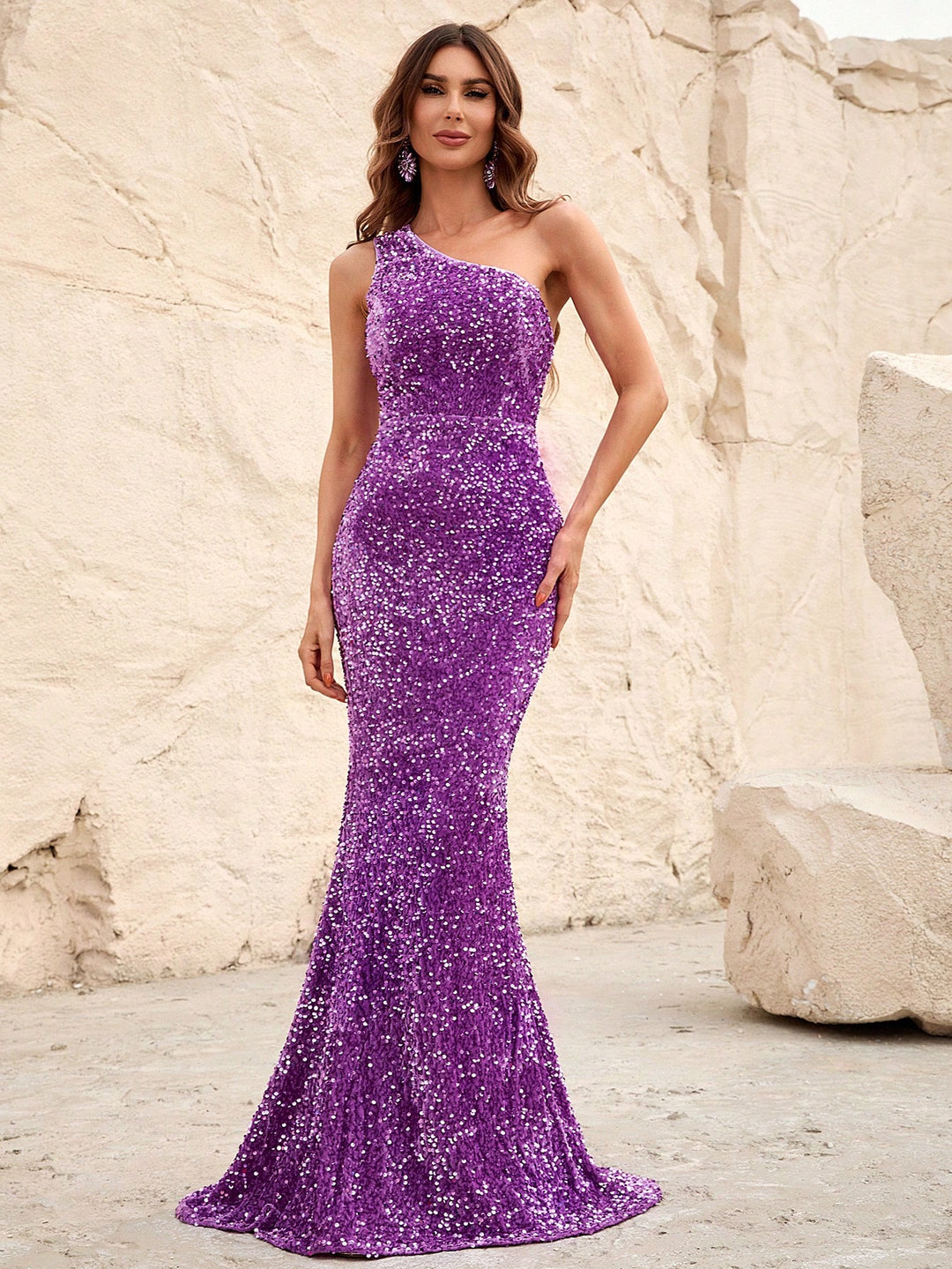 Elegant One Shoulder Sleeveless Sequin Prom Dresses