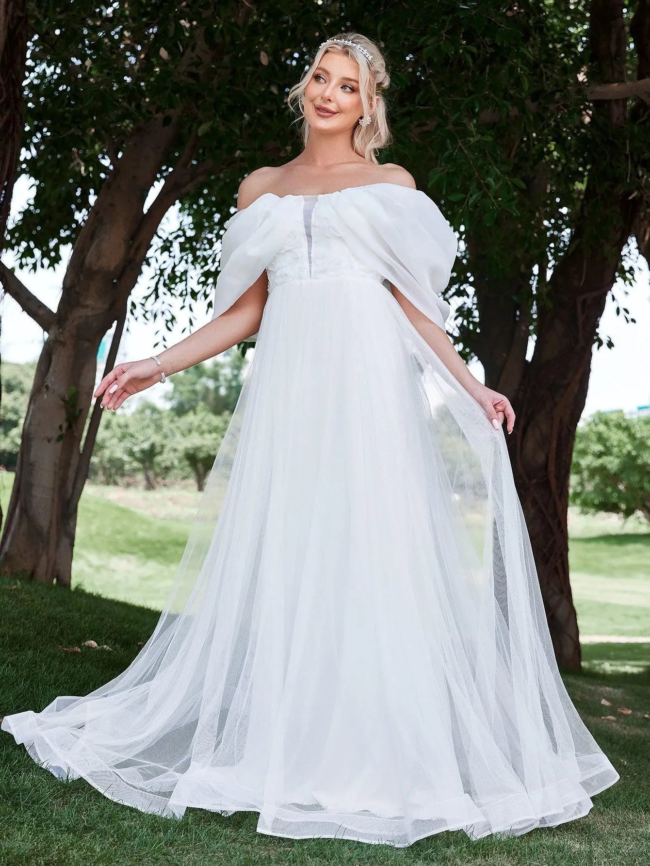 Floral Applique Off Shoulder Mesh Wedding Dress