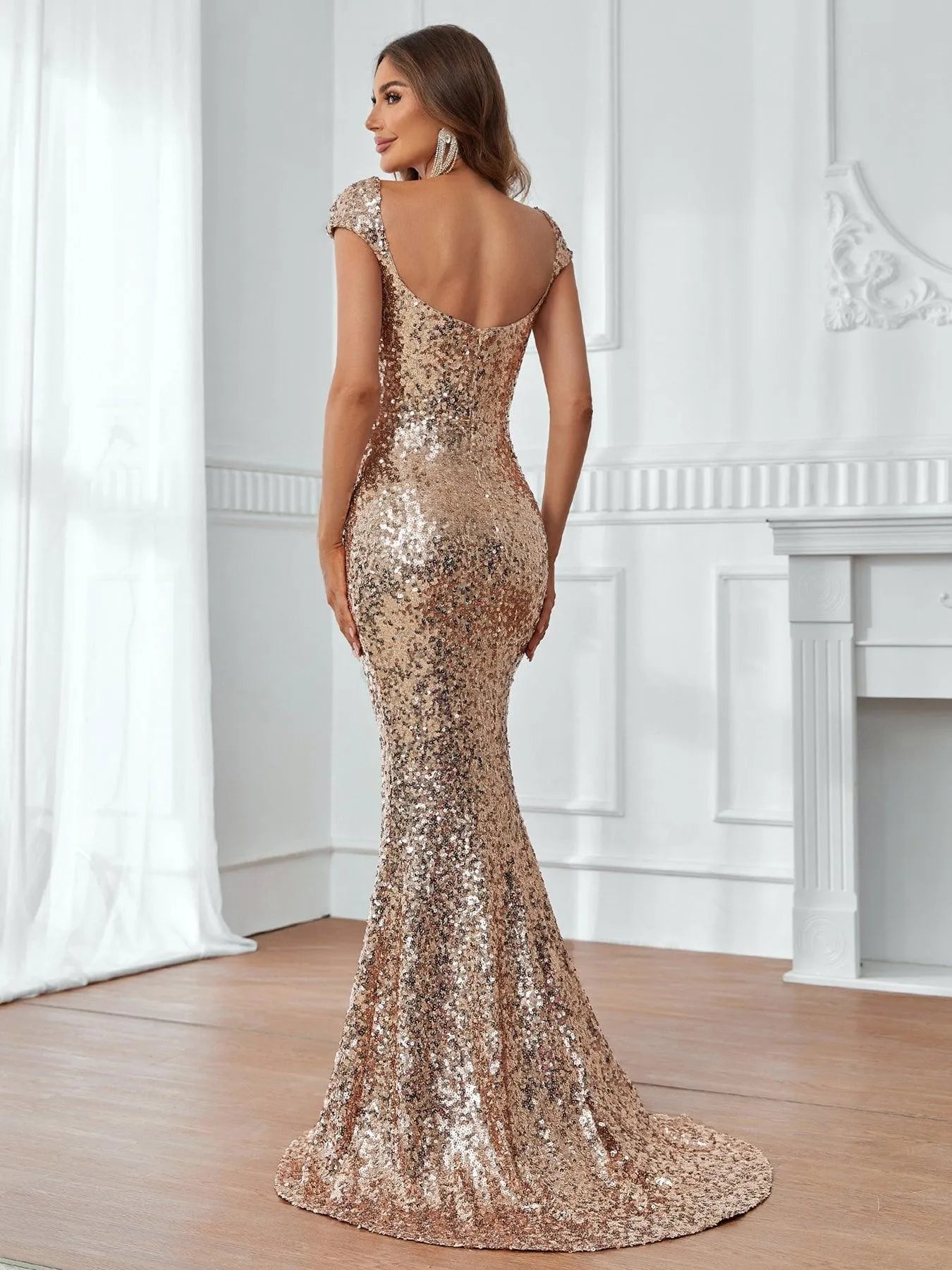 Elegant Sweetheart Neck Sequin Mermaid Hem Dress