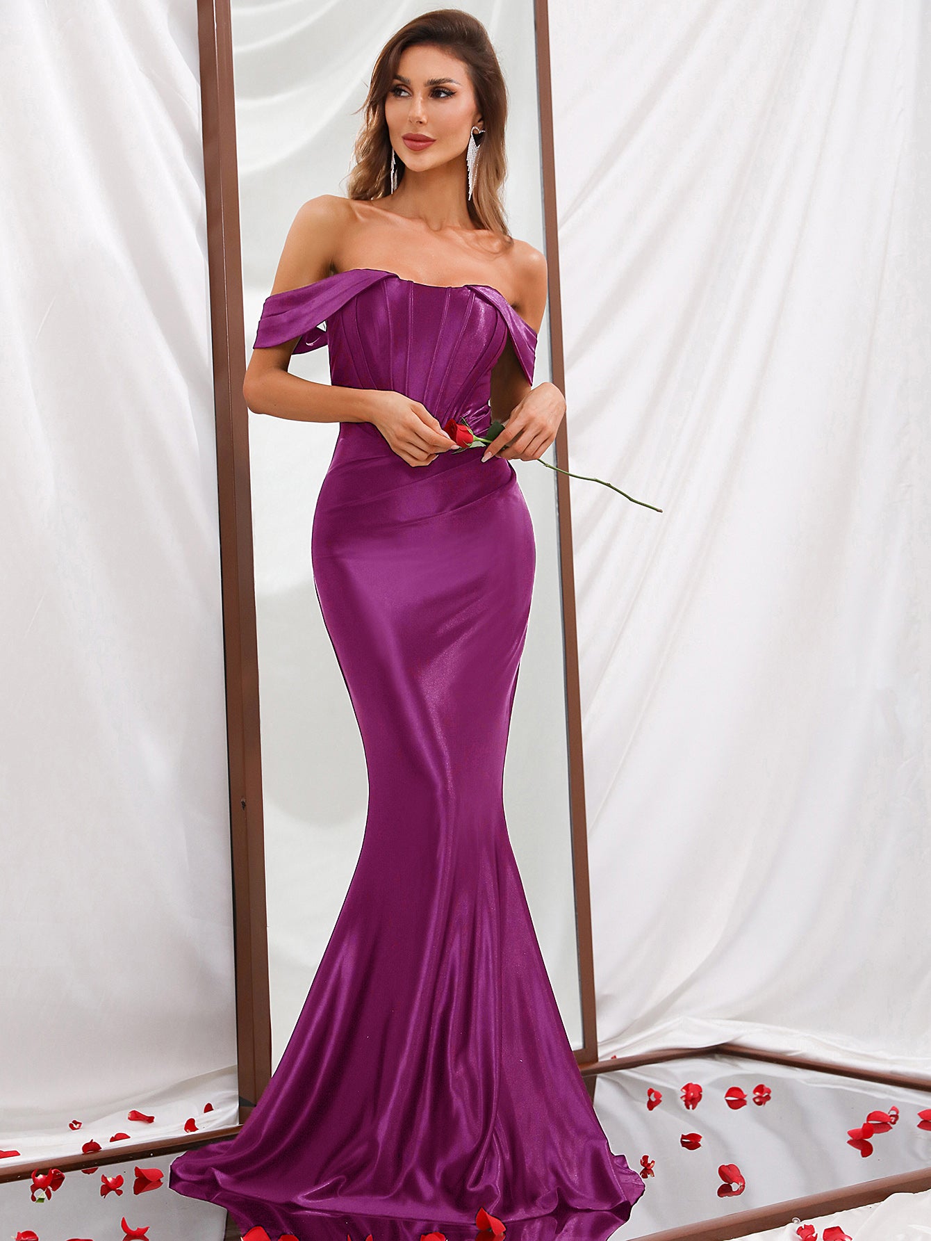 Elegant Off Shoulder Satin Pleated Mermaid Dresses