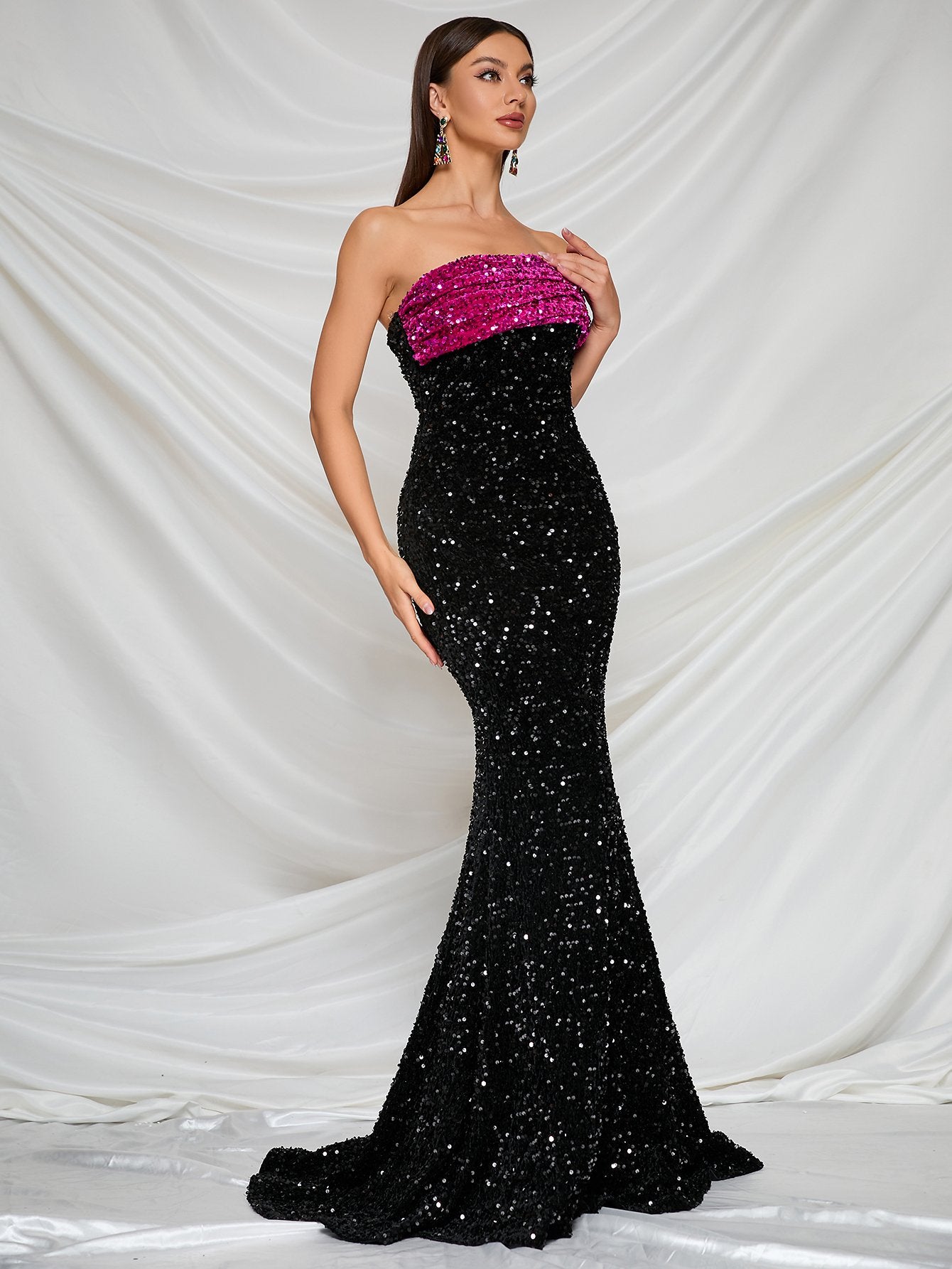 Elegant One Shoulder Sequin Mermaid Dresses