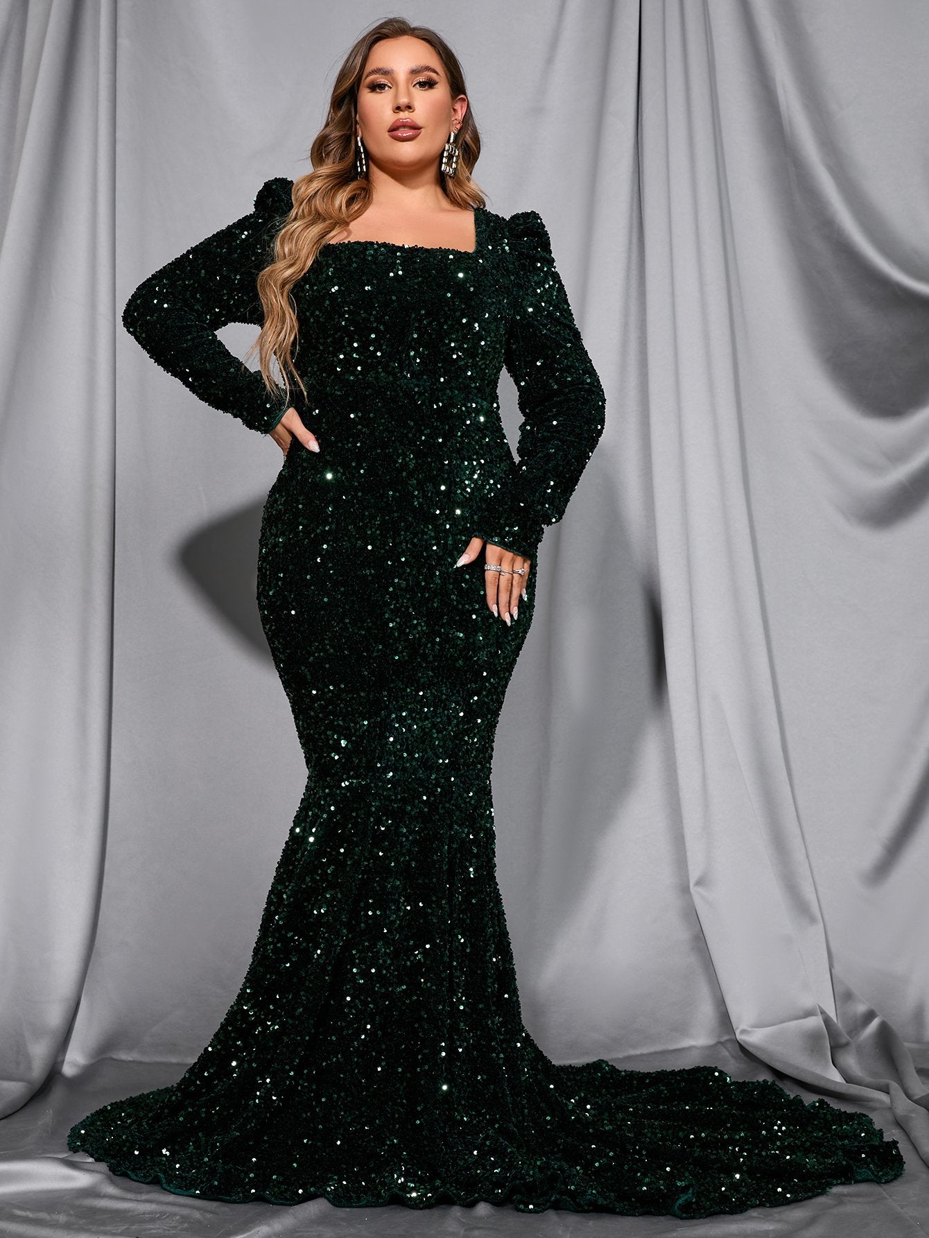 Plus Elegant Square Neck Long Sleeve Sequin Mermaid Dresses